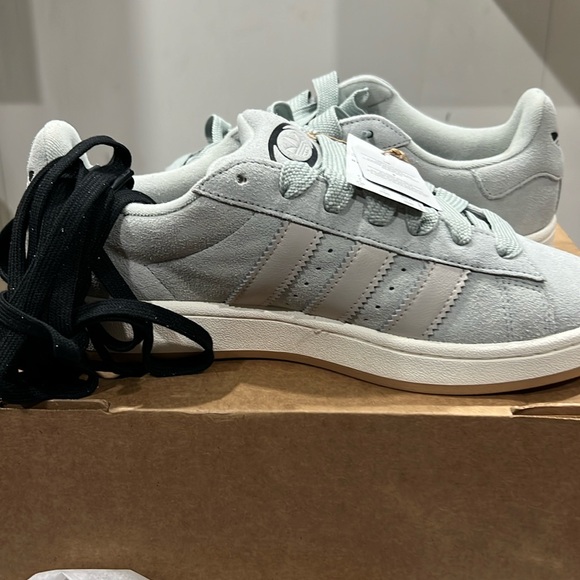 đSOLDđBrand New Silver Campus 00âs. - Picture 4 of 8